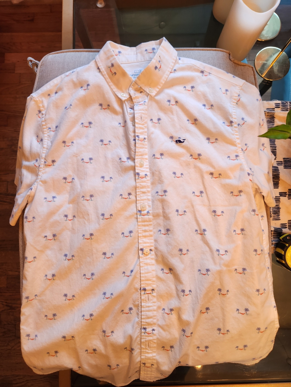 Vineyard Vines White Short-Sleeve Button-Down with Palm & Whale Motif